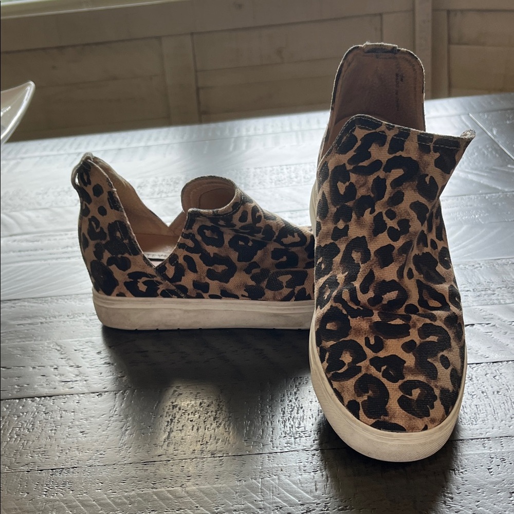Seven7 Animal Print Casual Slip-Ons